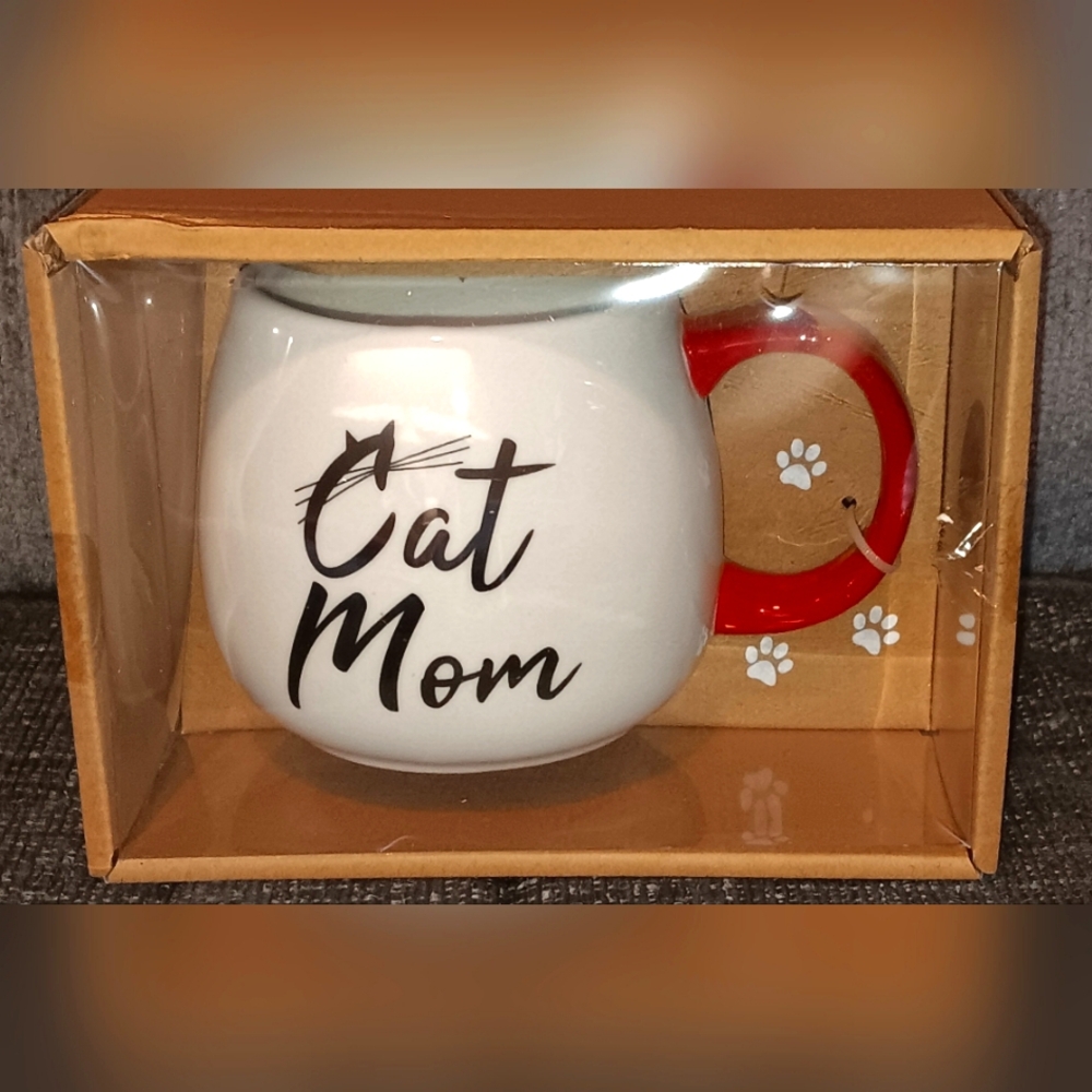 Grasslands Road - 16 oz - "Cat Mom" Mug- #474795 - NIB
